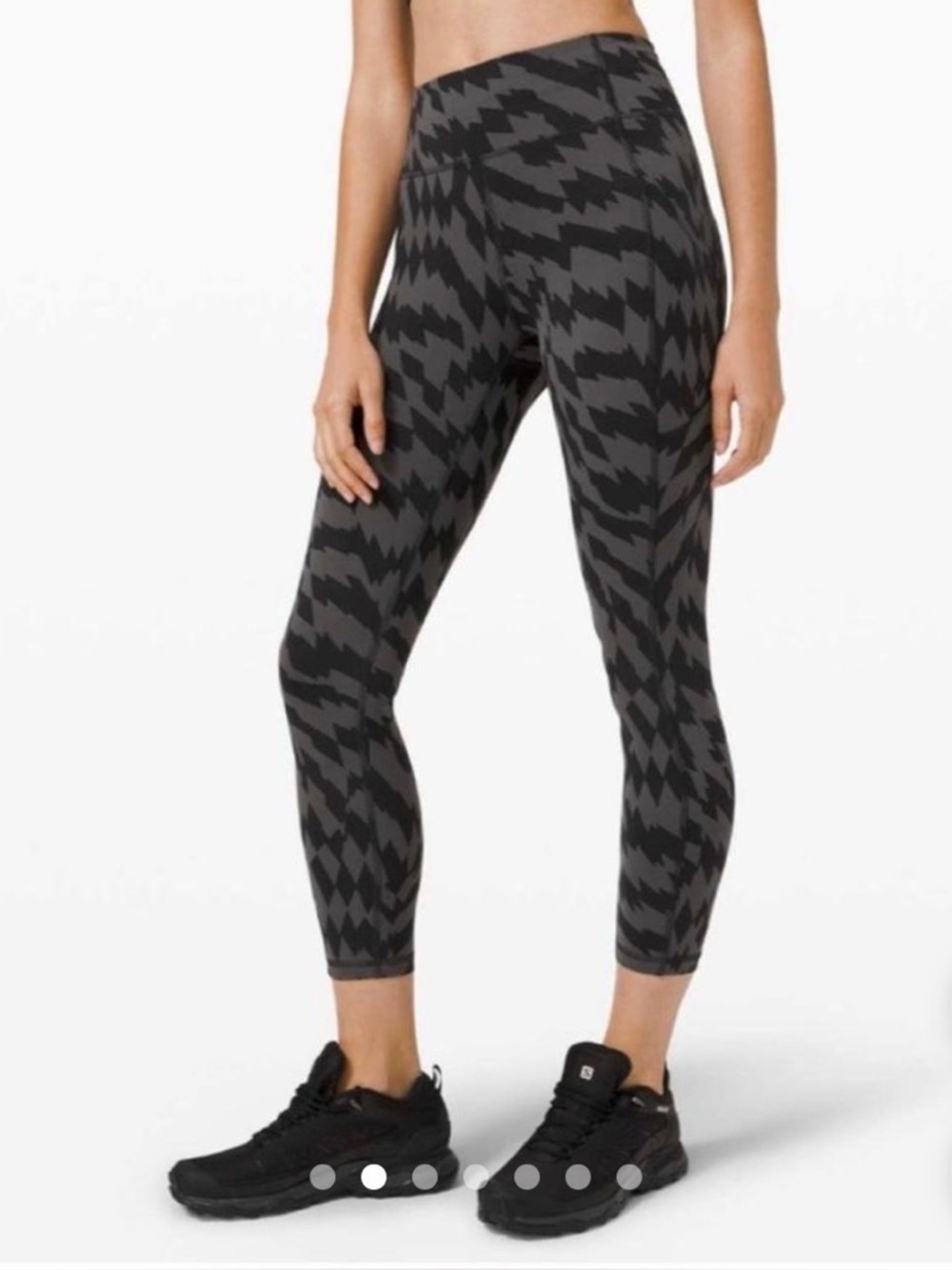 Lululemon Invigorate High-Rise Crop 23"